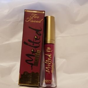 Too Faced Matte Long Wear Lipstick Bend & Snap!
